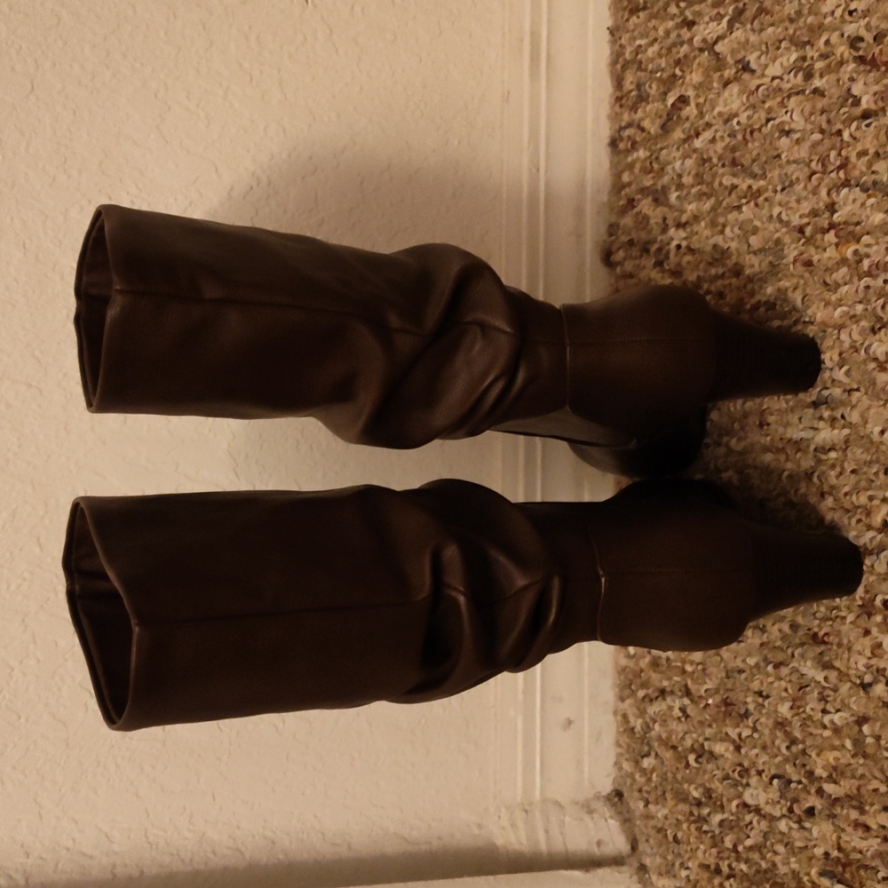 Boots - Picture 2 of 4